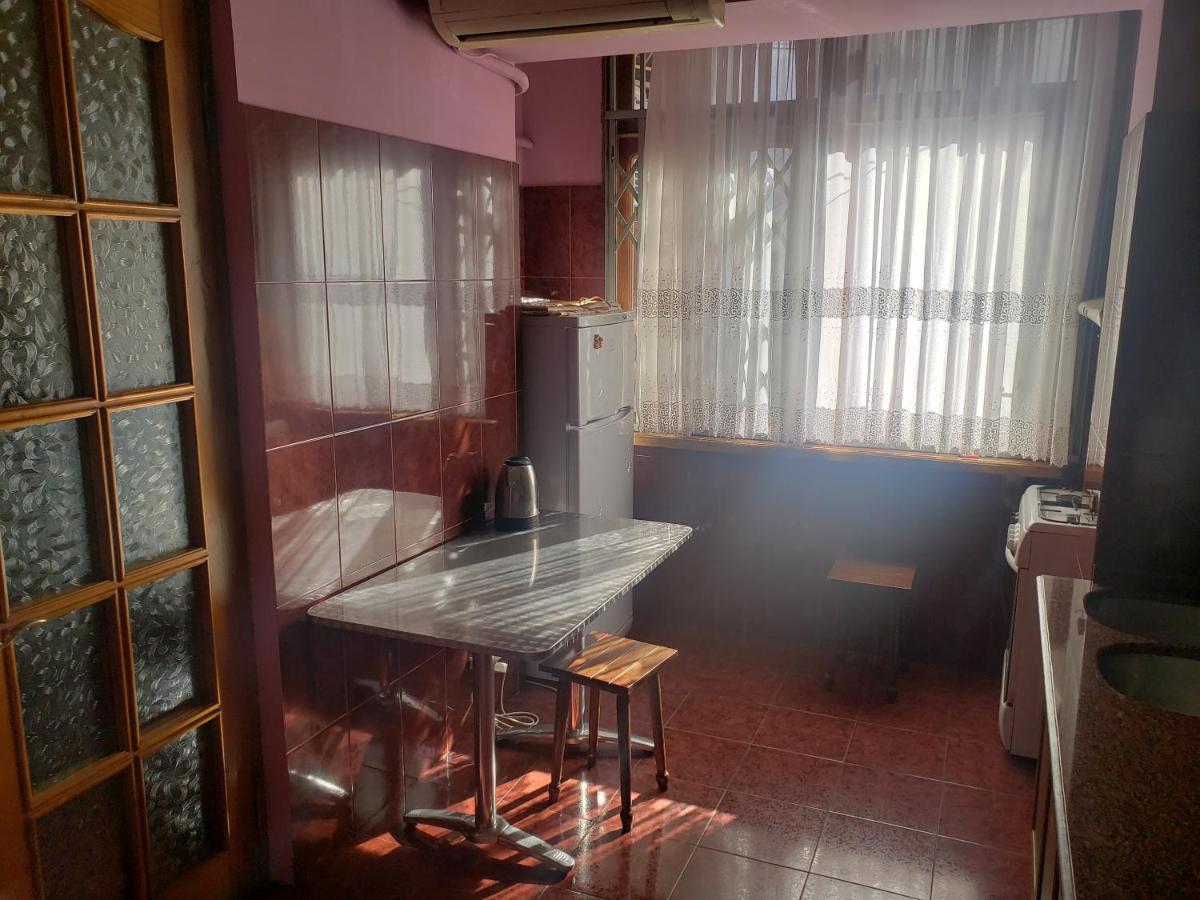 Intercity Hostel Batumi Luaran gambar